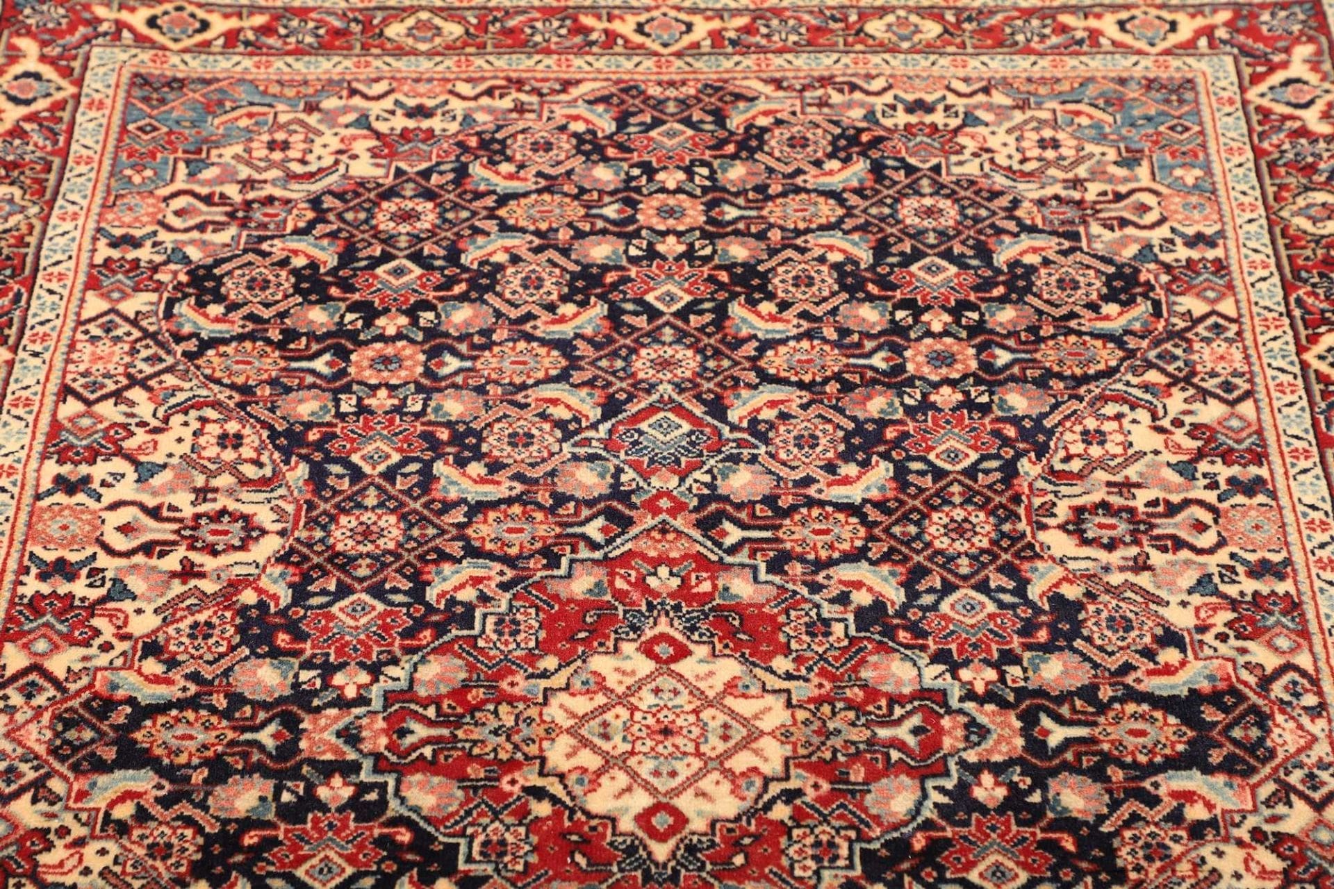 Handgeknüpfter Sarough Perserteppich 108 × 144 cm