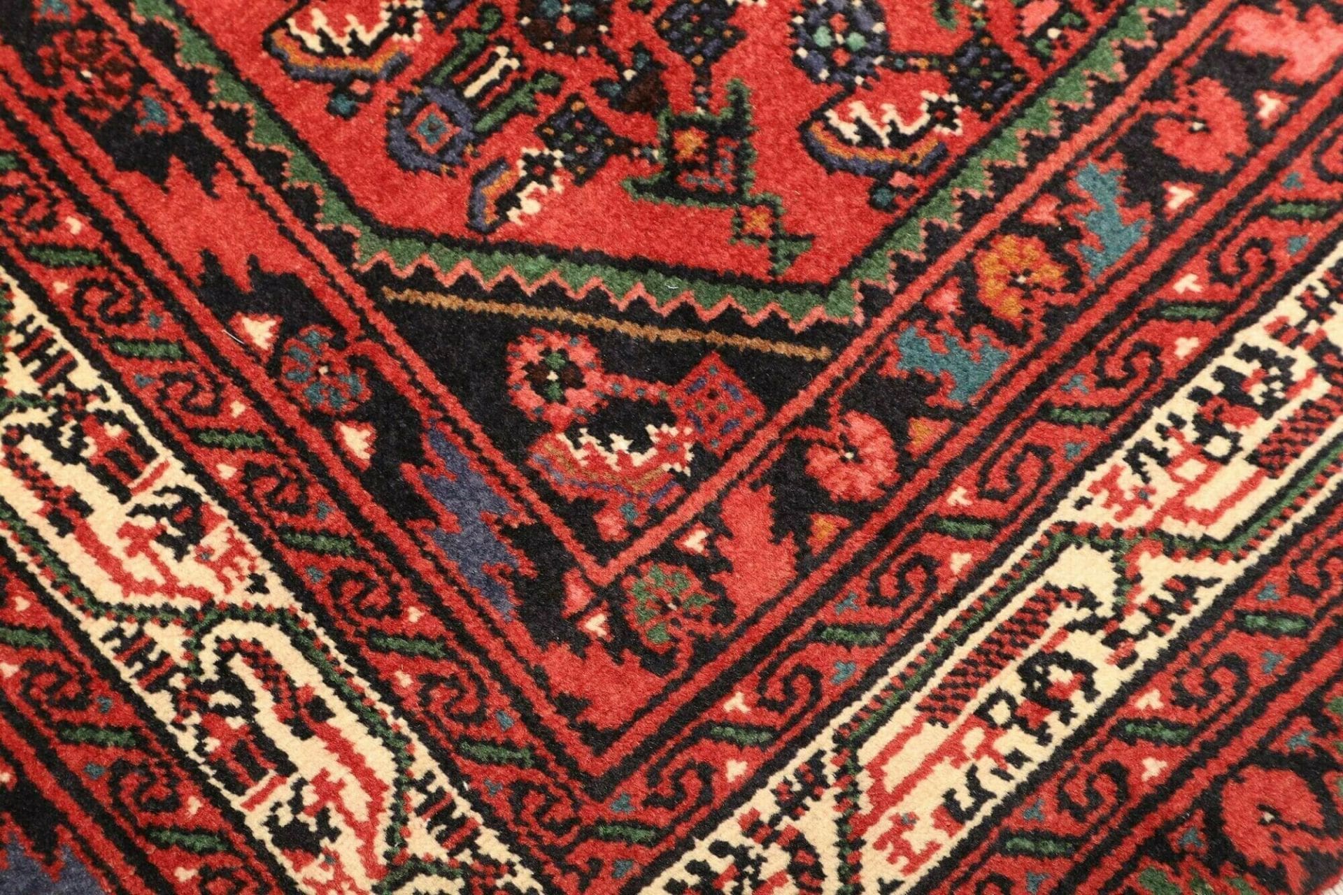Hamadan Herati Perserteppich aus Iran, 106 × 156 cm