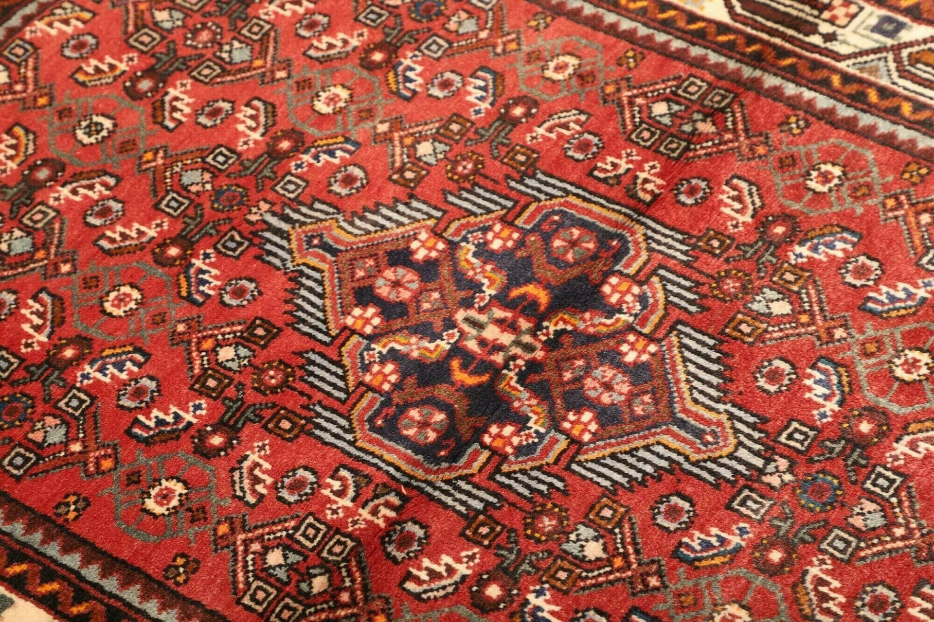Hamadan Herati Perserteppich aus Iran, 105 × 140 cm