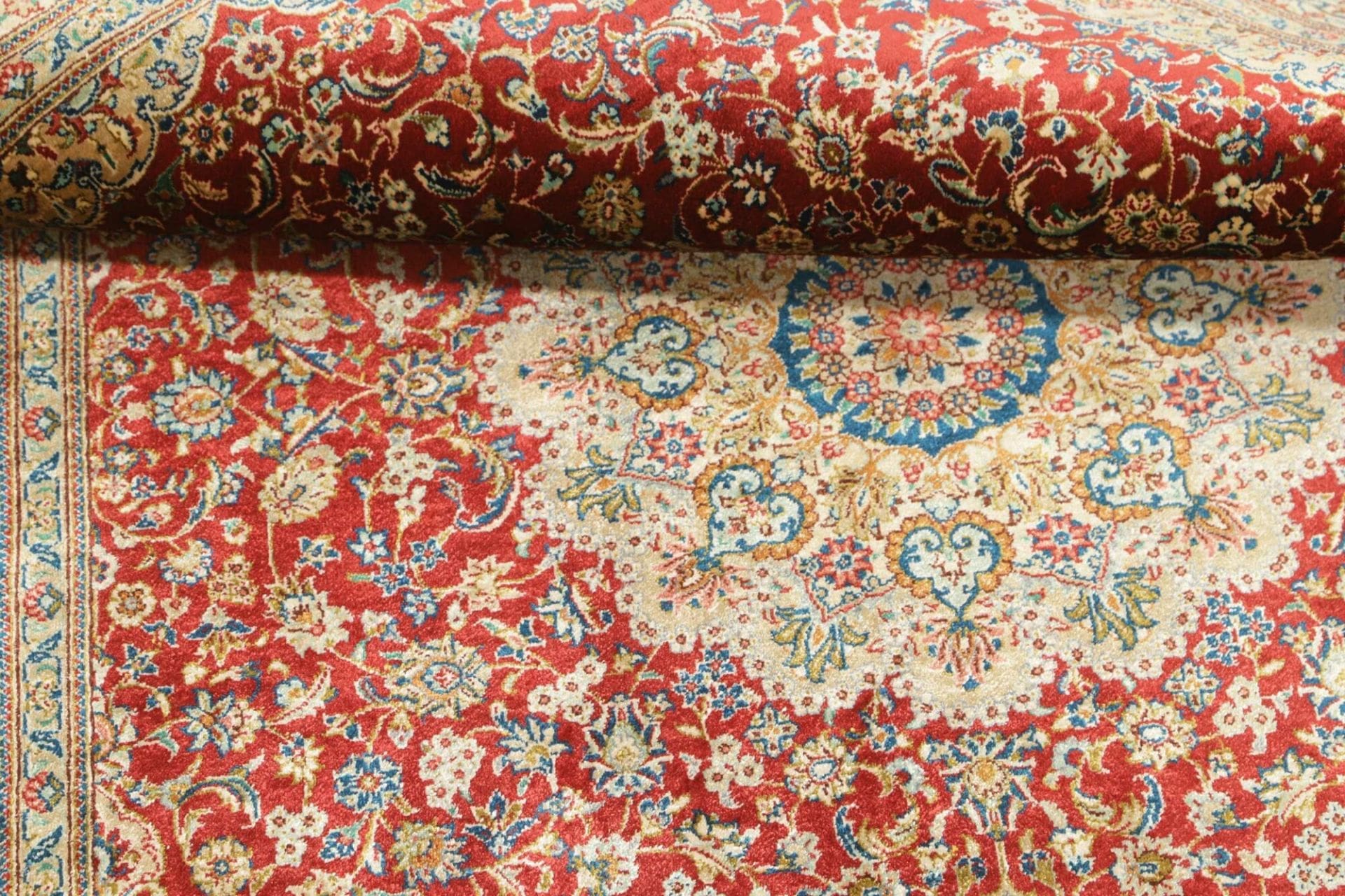 Ghom Perserteppich aus Iran, 106 × 143 cm