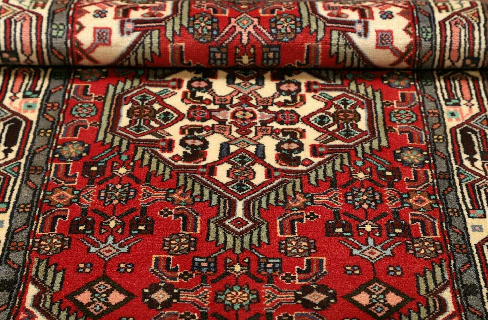 Handgeknüpfter Hamadan Perserteppich, 85 × 137 cm, Wolle