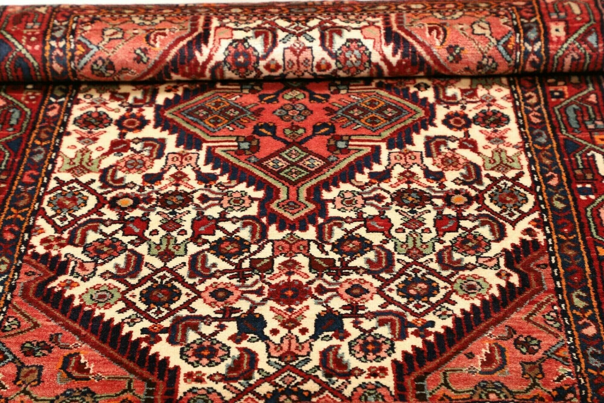 Handgeknüpfter Hamadan Perserteppich, 106 × 160 cm, Wolle