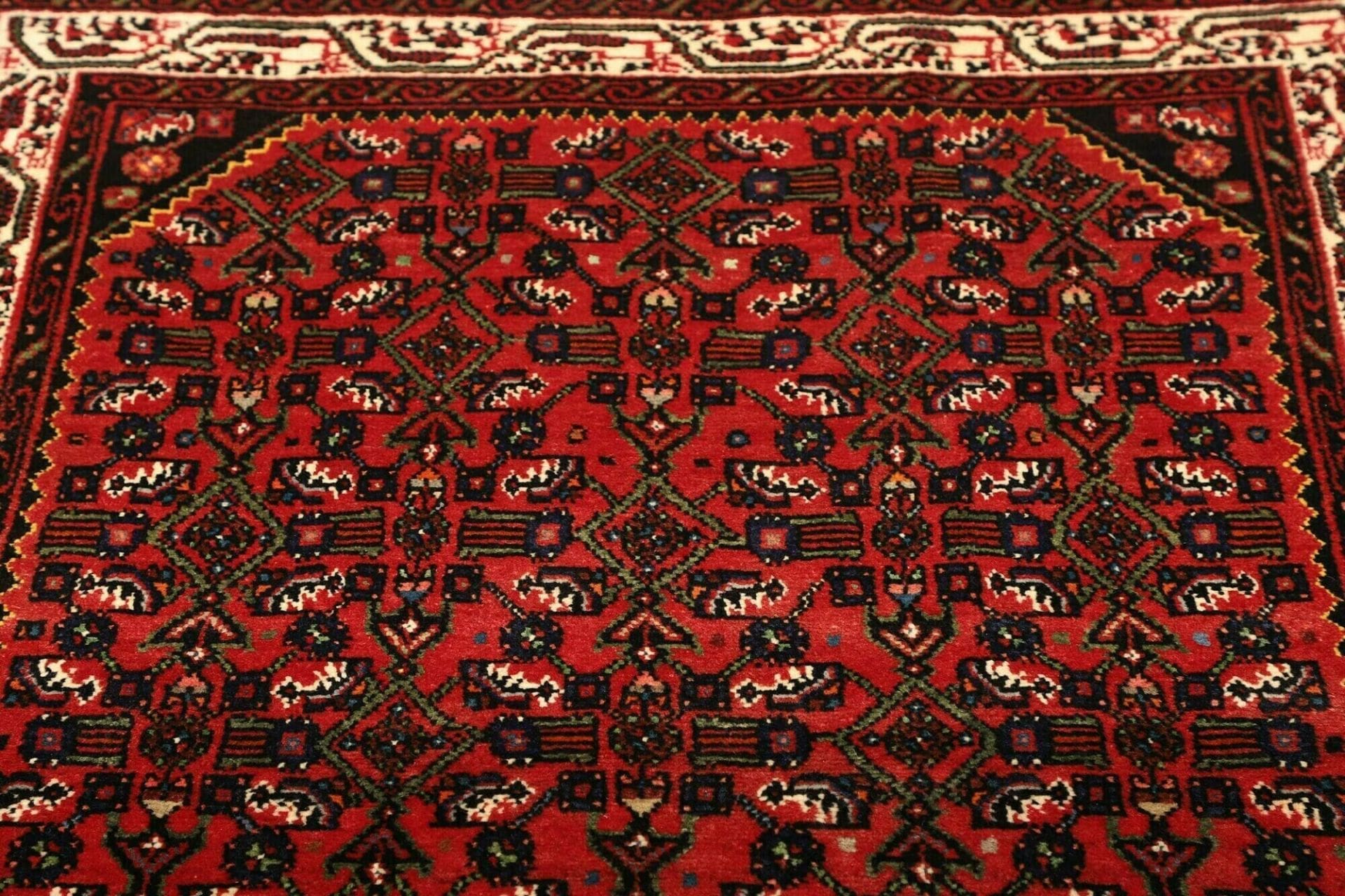 Handgeknüpfter Hamadan Perserteppich 113 × 155 cm
