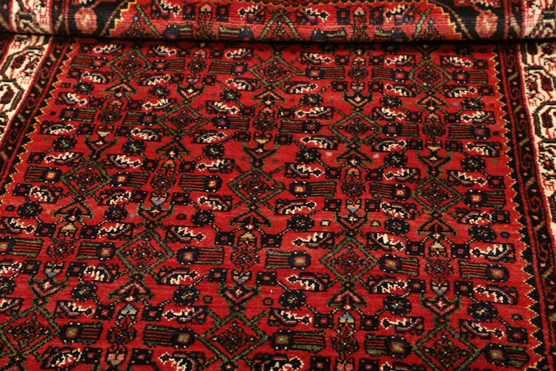 Handgeknüpfter Hamadan Perserteppich 113 × 155 cm