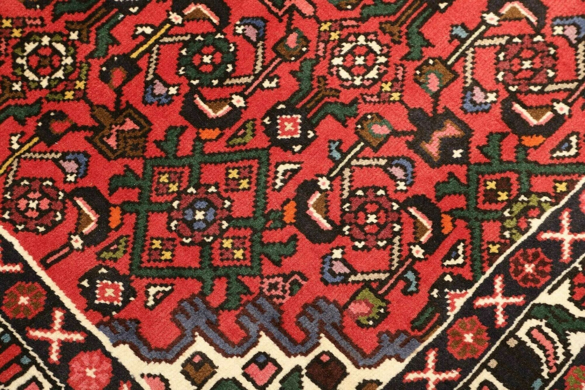 Hamadan Herati Perserteppich 107 × 152 cm aus Wolle, handgeknüpft