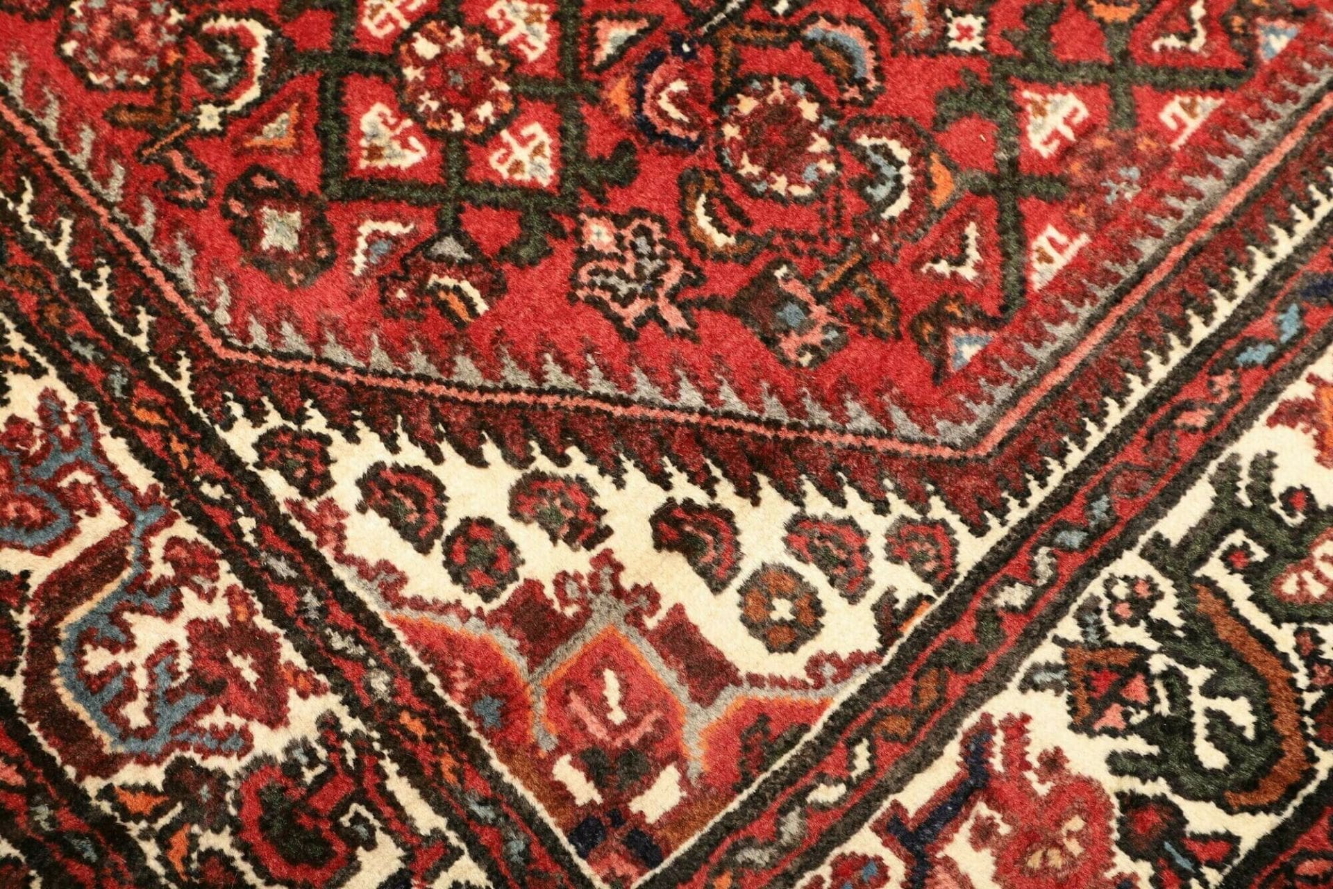 Hamadan Perserteppich 109 × 154 cm aus Wolle, handgeknüpft