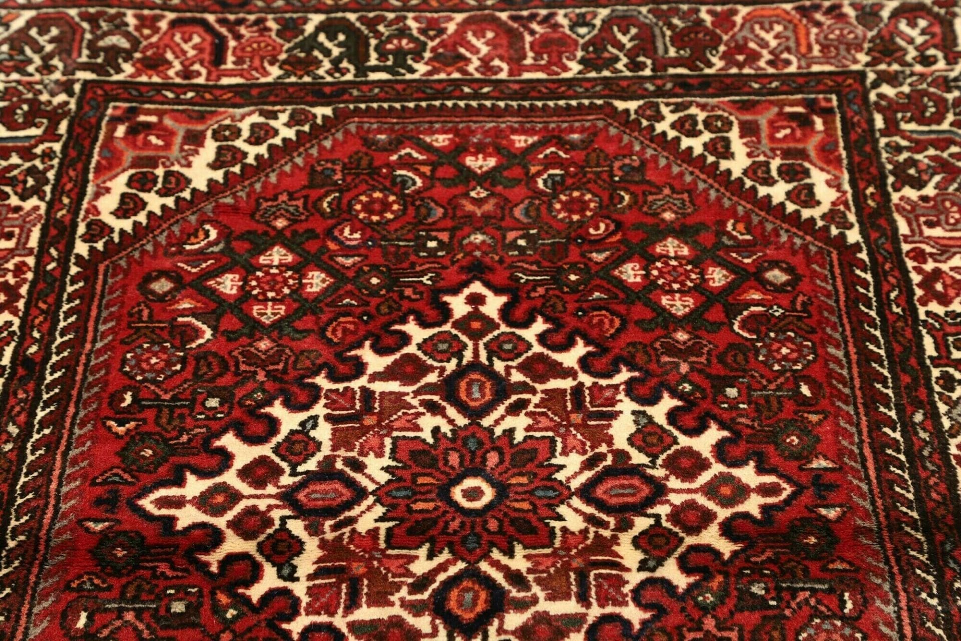 Hamadan Perserteppich 109 × 154 cm aus Wolle, handgeknüpft
