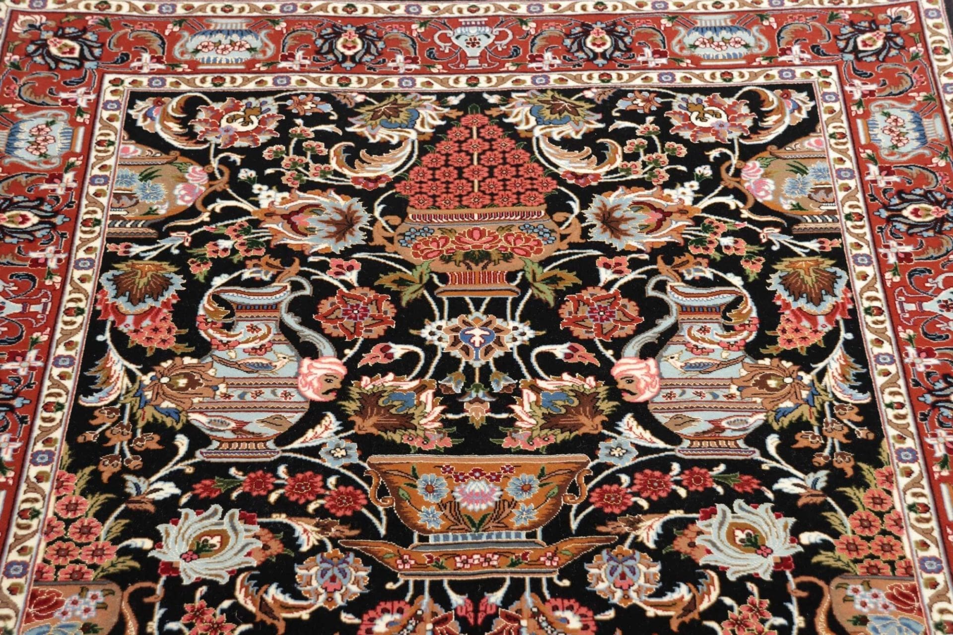 Isfahan Perserteppich aus Iran, 106 × 157 cm