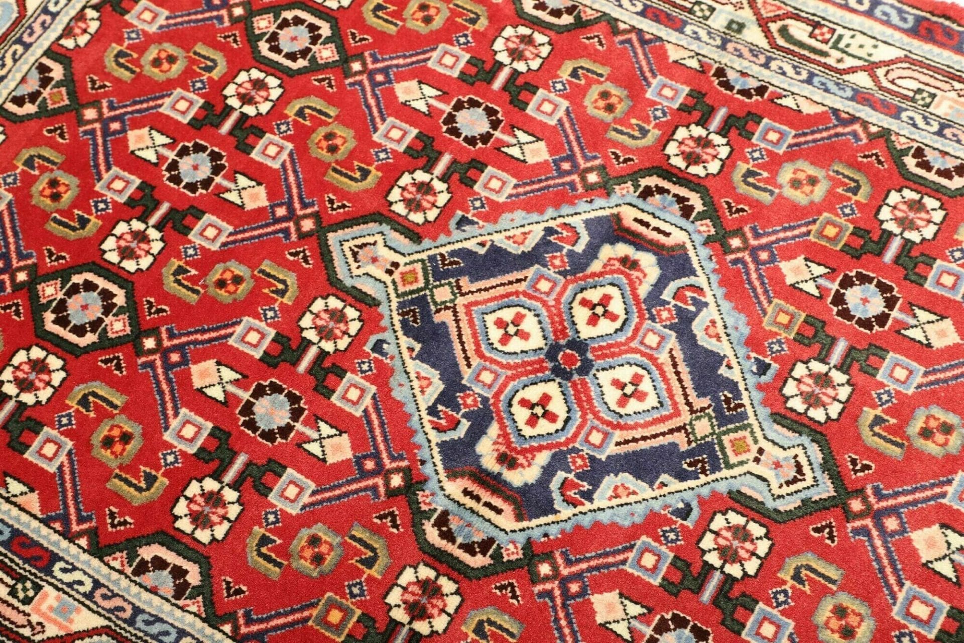 Hamadan Herati Perserteppich 105 × 154 cm aus Wolle, handgeknüpft