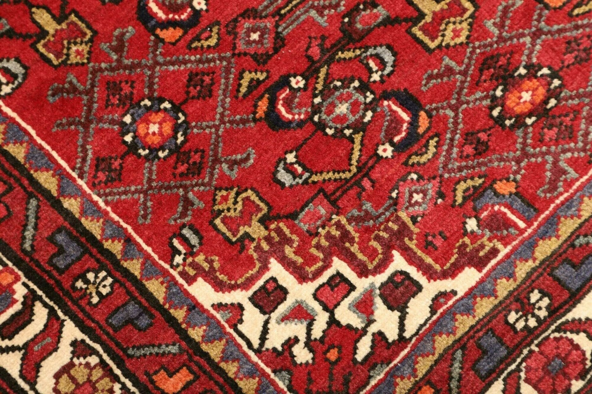 Hamadan Perserteppich aus Iran, 113 × 155 cm