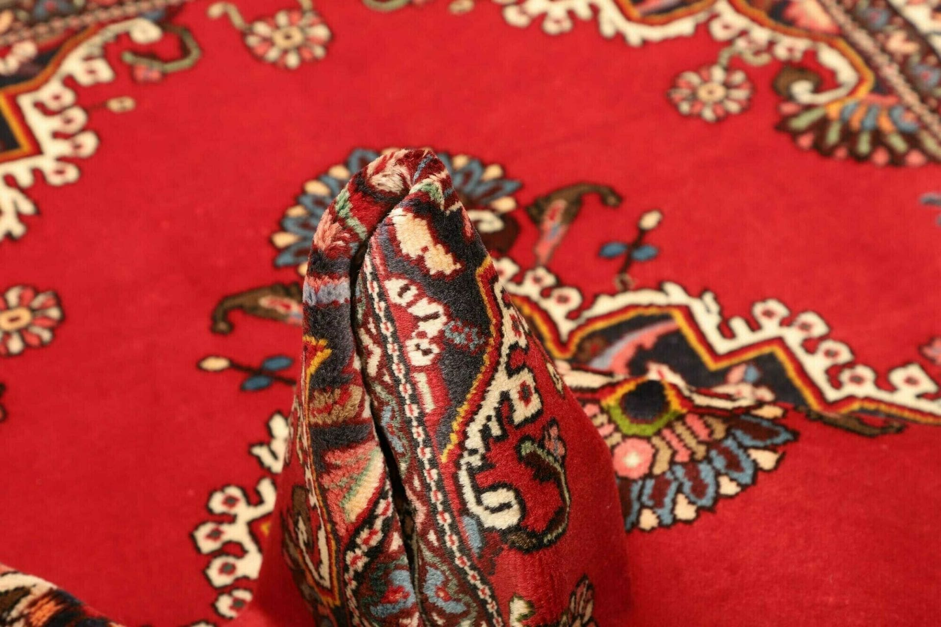 Hamadan Perserteppich 114 × 143 cm aus Wolle, handgeknüpft