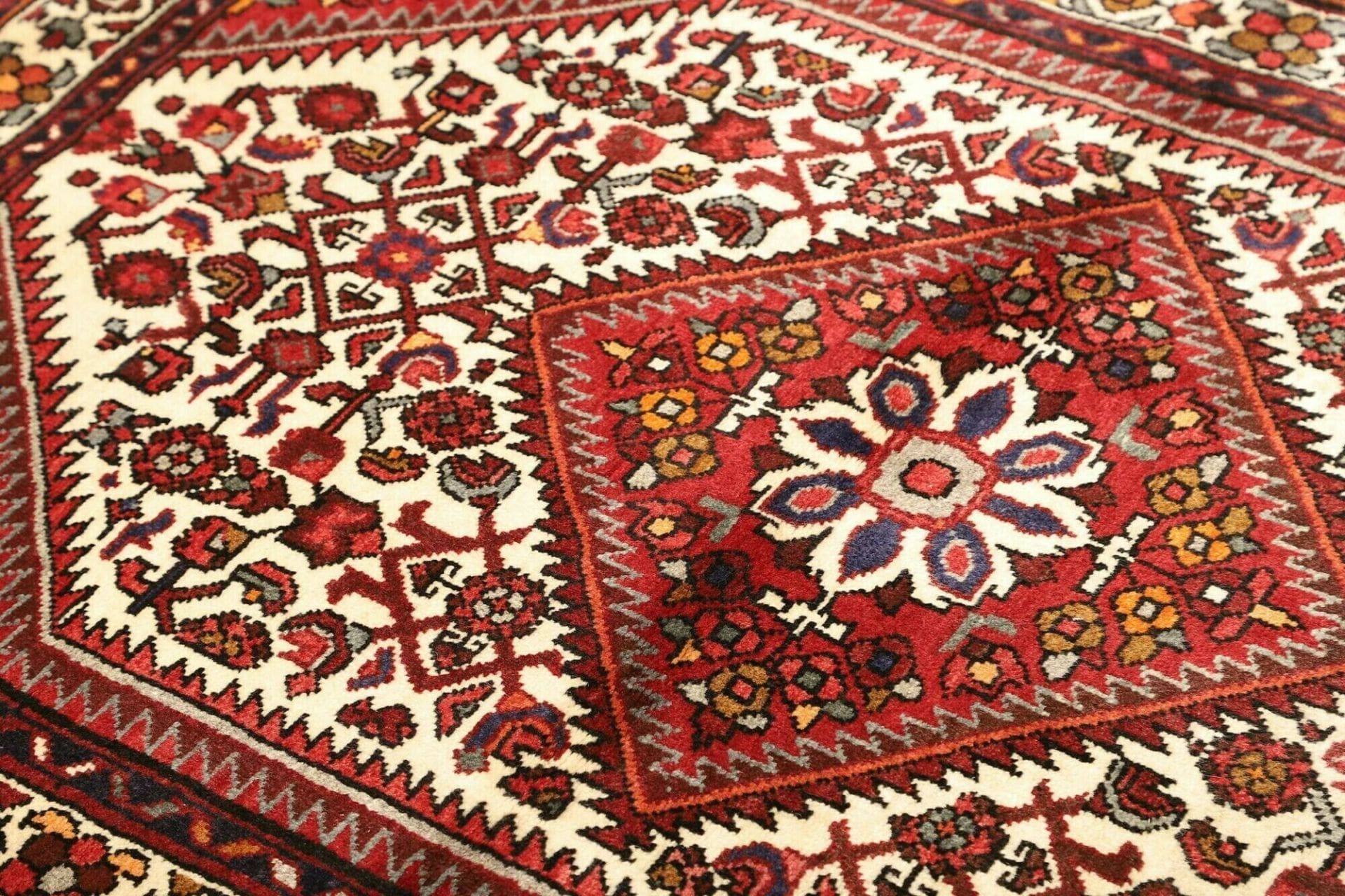 Handgeknüpfter Hamadan Herati Perserteppich, 111 × 150 cm, Wolle