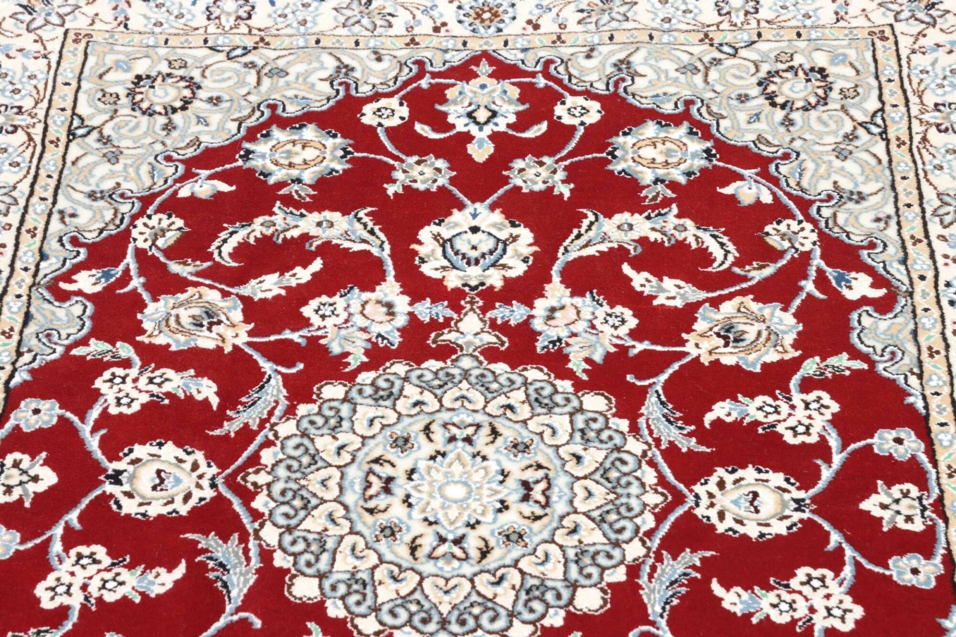 Nain Perserteppich aus Iran, 104 × 150 cm