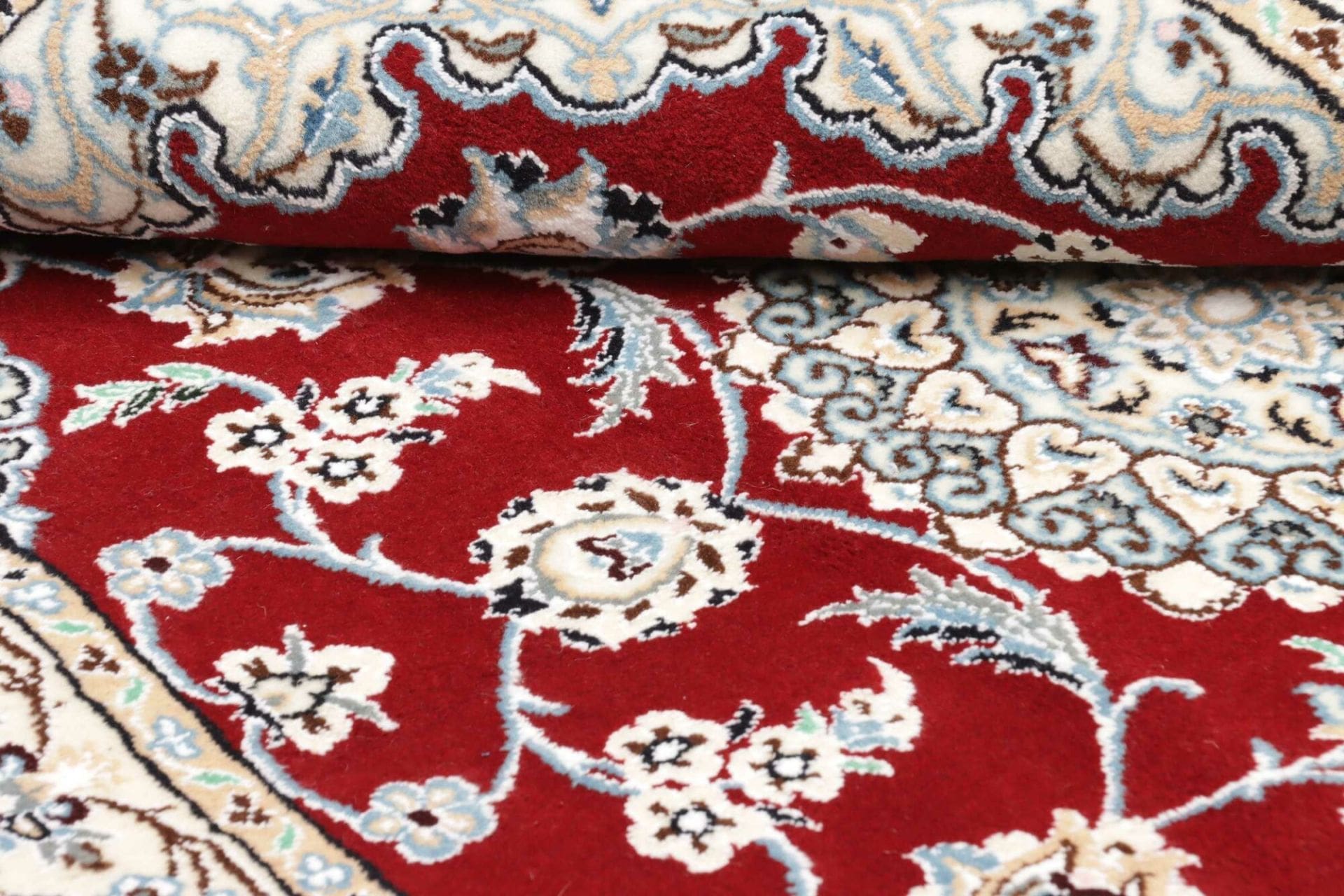 Nain Perserteppich aus Iran, 104 × 150 cm