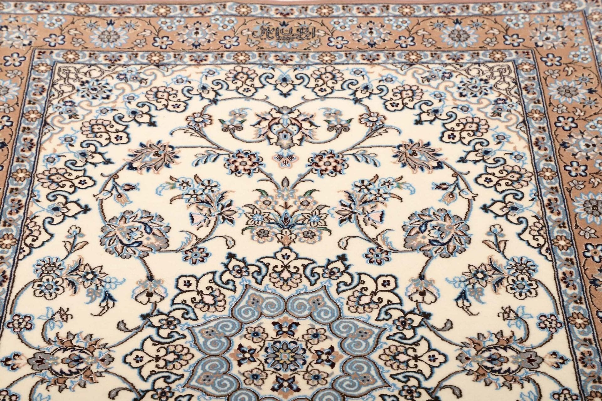 Nain Perserteppich aus Iran, 106 × 150 cm