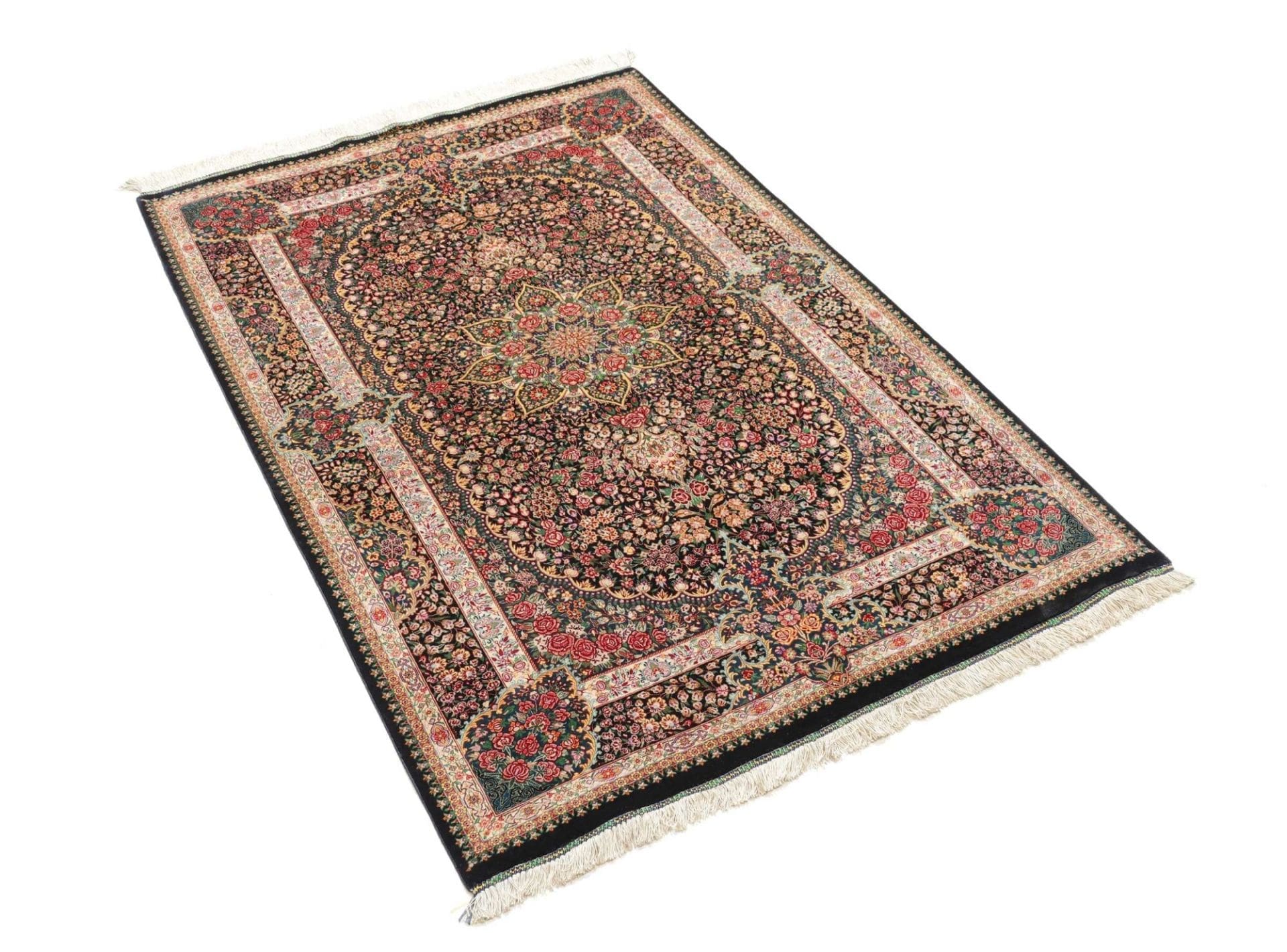 Ghom Perserteppich 104 × 154 cm aus Seide, handgeknüpft