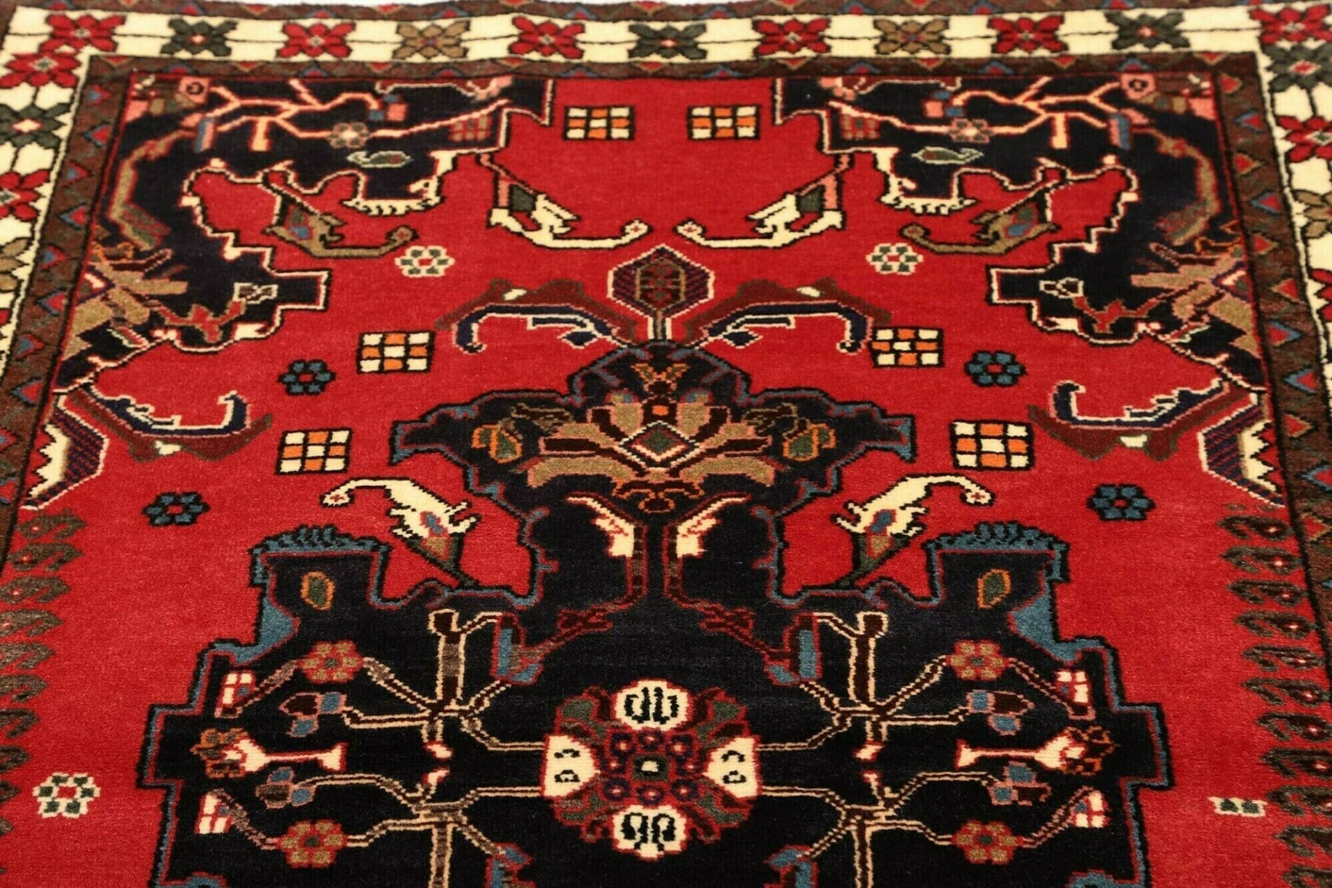 Handgeknüpfter Hamadan Herati Perserteppich 110 × 154 cm