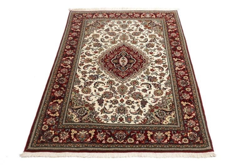 Isfahan Perserteppich 110 × 155 cm aus Wolle & Seide, handgeknüpft