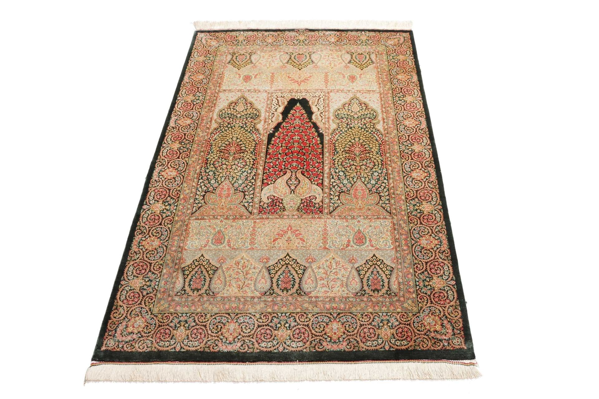Handgeknüpfter Ghom Perserteppich, 104 × 156 cm, Seide
