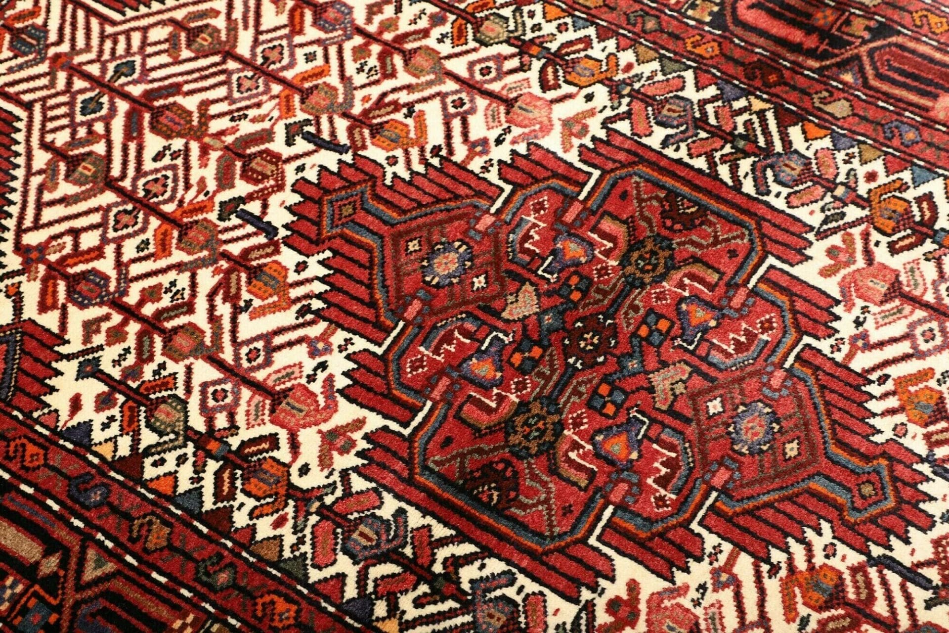 Hamadan Herati Perserteppich aus Iran, 114 × 175 cm
