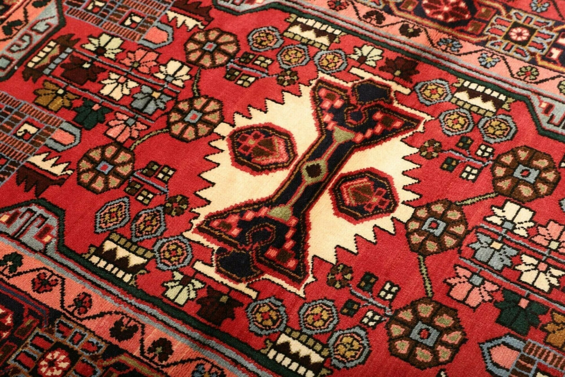 Hamadan Herati Perserteppich 113 × 160 cm aus Wolle, handgeknüpft