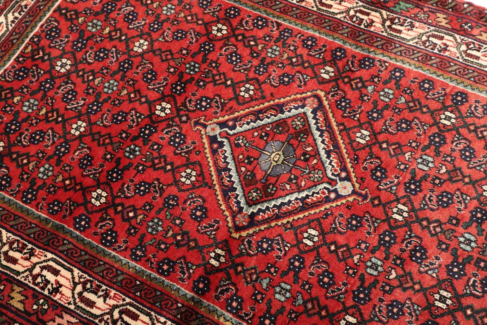 Hamadan Perserteppich aus Iran, 101 × 143 cm