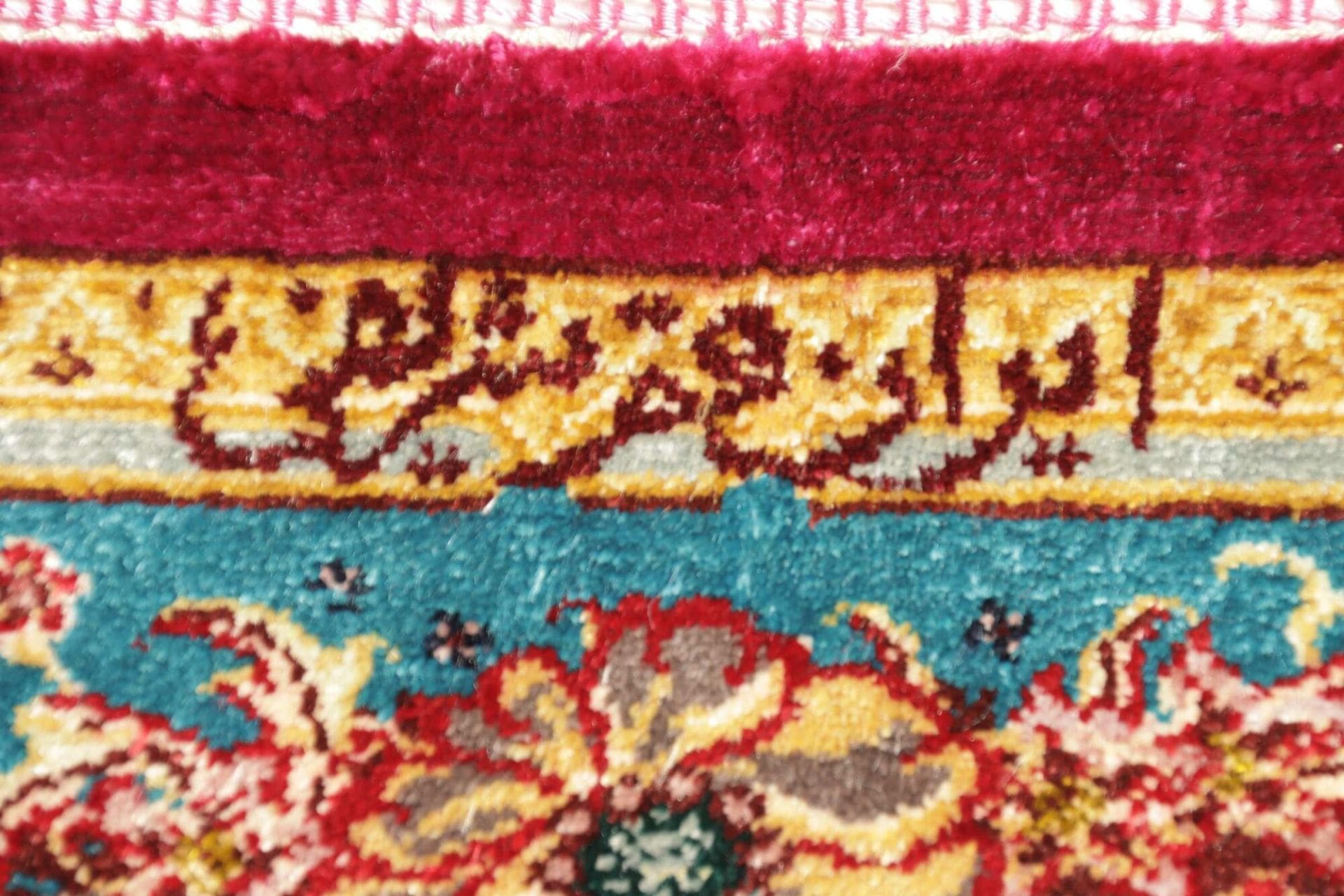 Ghom Perserteppich aus Iran, 103 × 148 cm