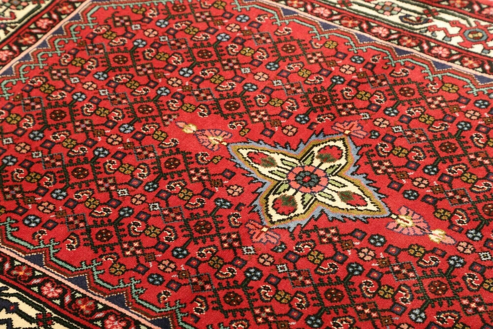 Handgeknüpfter Hamadan Herati Perserteppich, 109 × 147 cm, Wolle