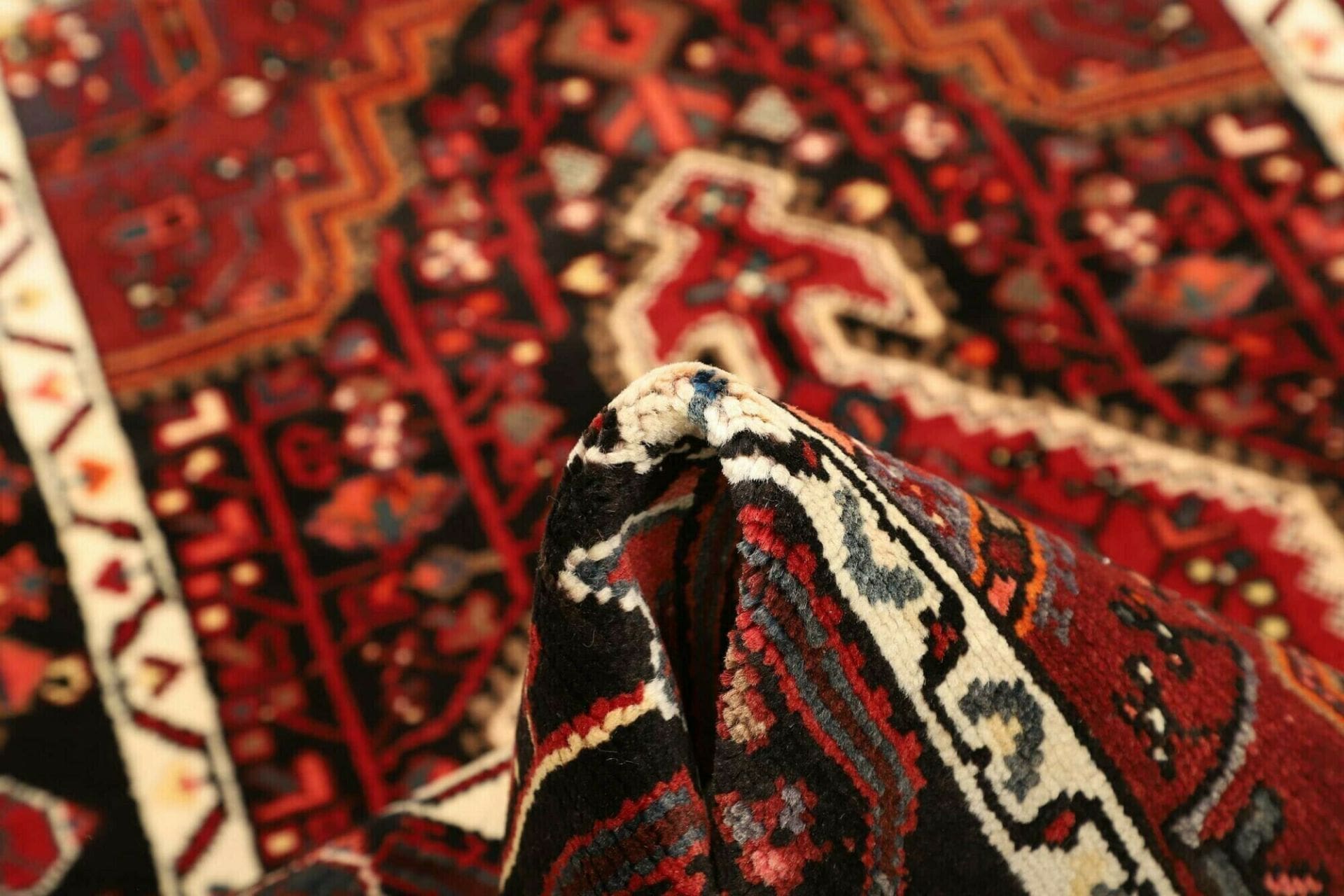Handgeknüpfter Hamadan Perserteppich 110 × 165 cm
