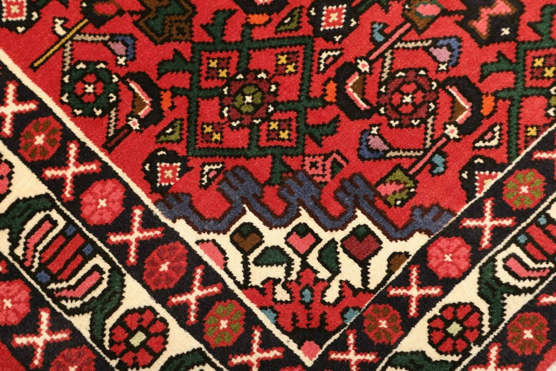 Handgeknüpfter Hamadan Herati Perserteppich 109 × 149 cm