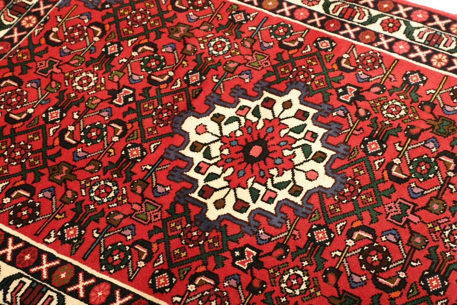 Handgeknüpfter Hamadan Herati Perserteppich 109 × 149 cm