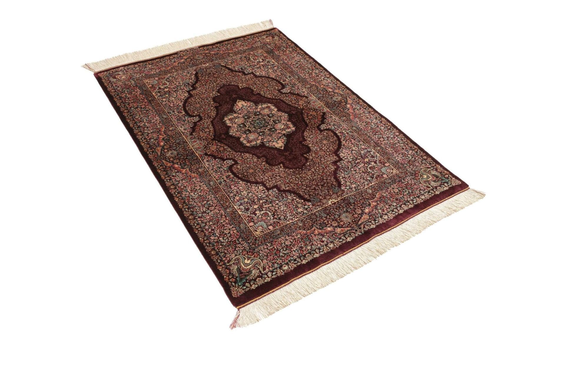 Ghom Perserteppich 103 × 142 cm aus Seide, handgeknüpft