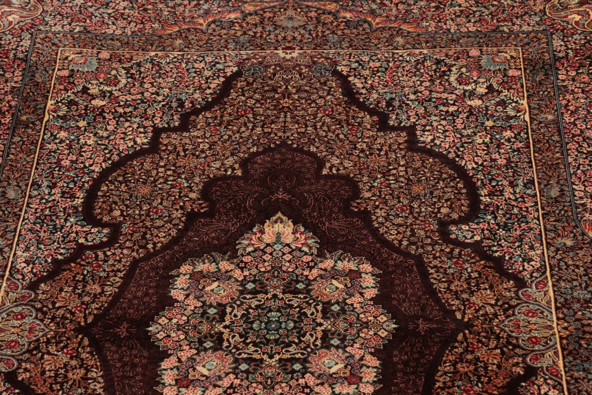 Ghom Perserteppich 103 × 142 cm aus Seide, handgeknüpft