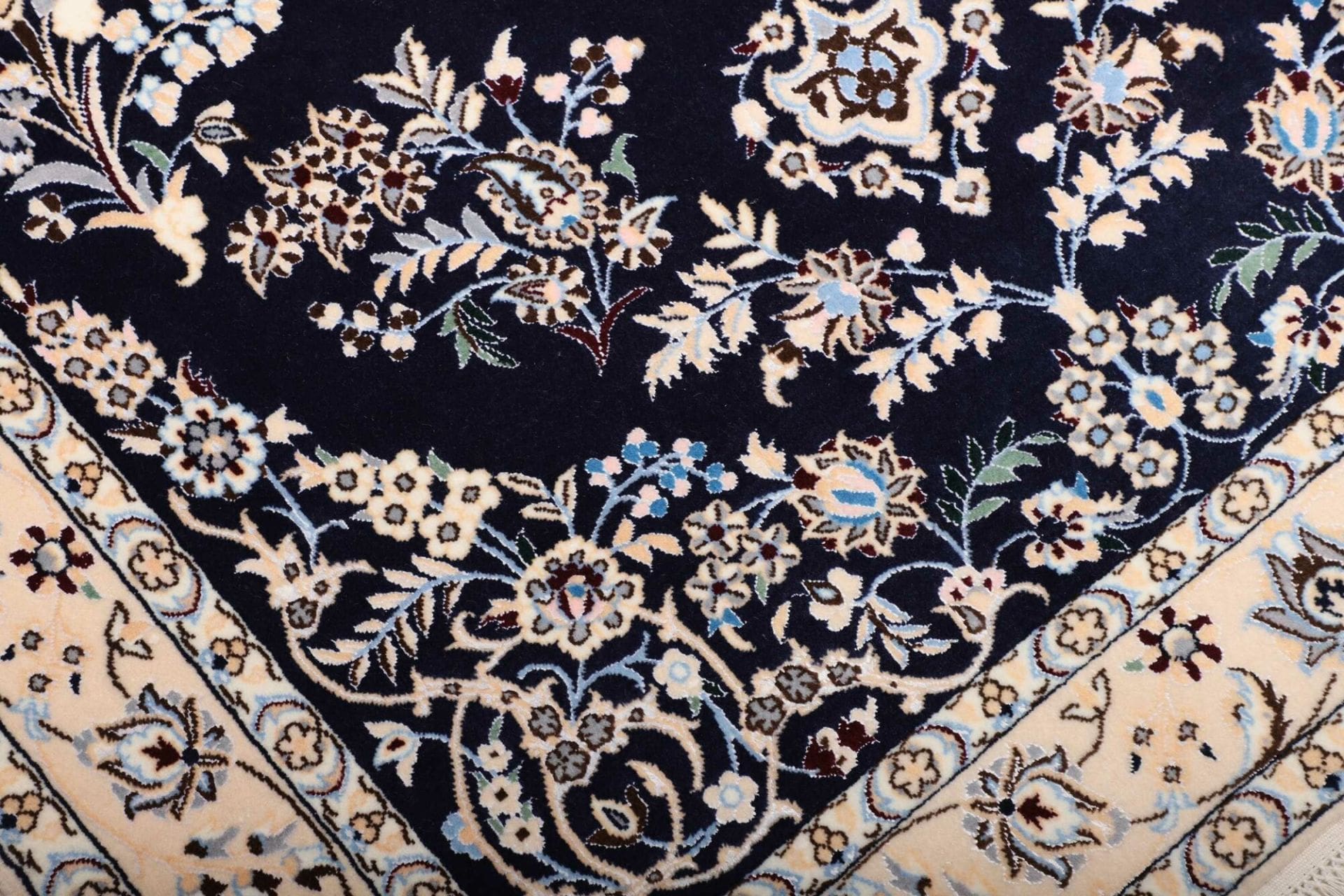 nain-teppich-6la-113-x-170-cm-florales-design-handgeknupft-5 Nain Perserteppich aus Iran, 113 × 170 cm
