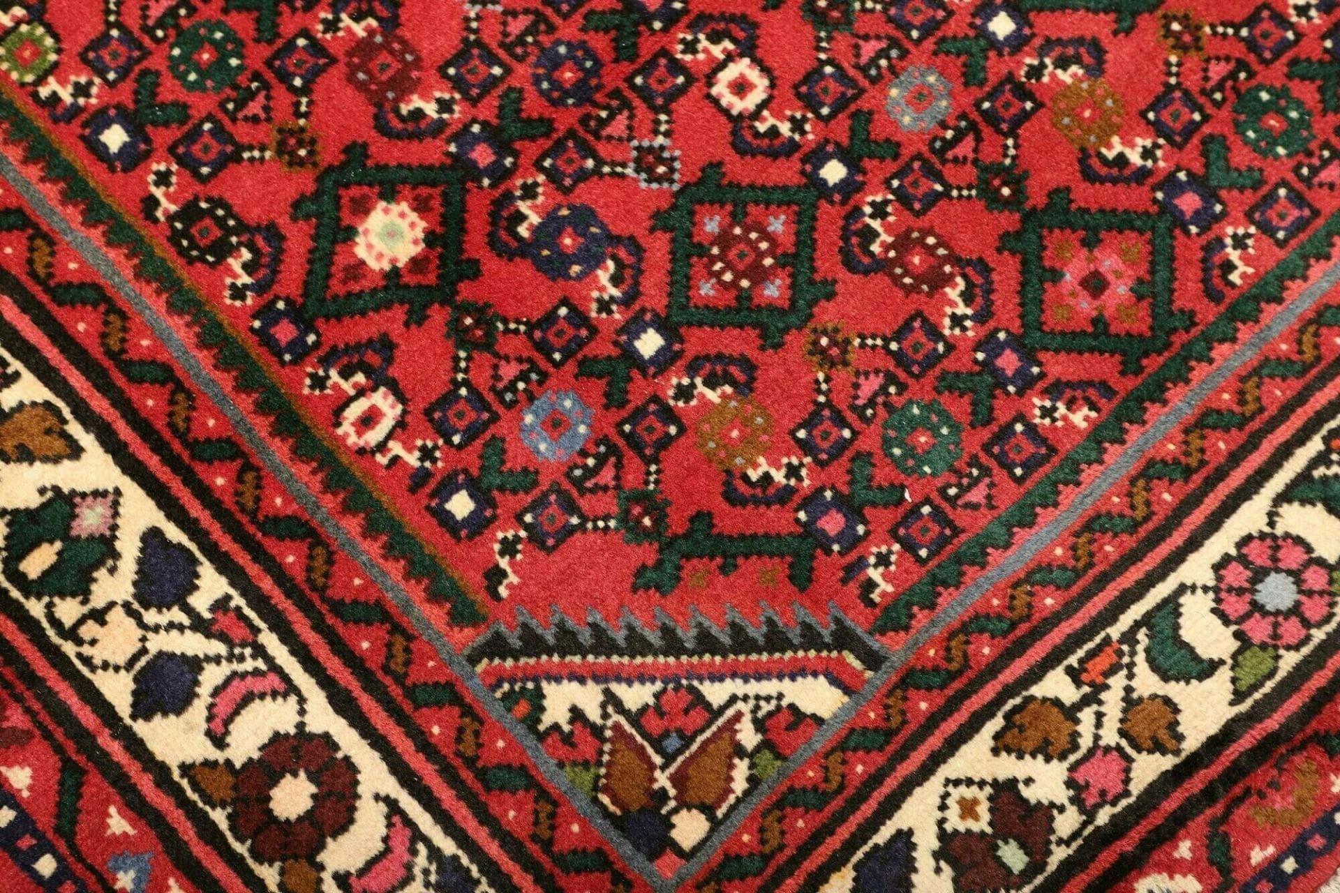Handgeknüpfter Hamadan Perserteppich 103 × 142 cm