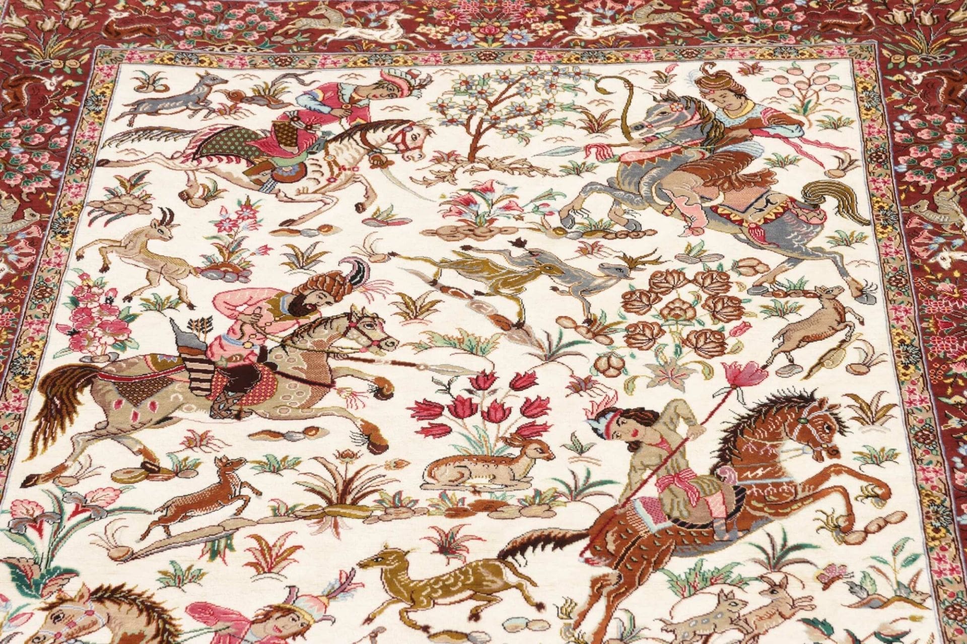 Ghom Perserteppich 103 × 153 cm aus Seide, handgeknüpft