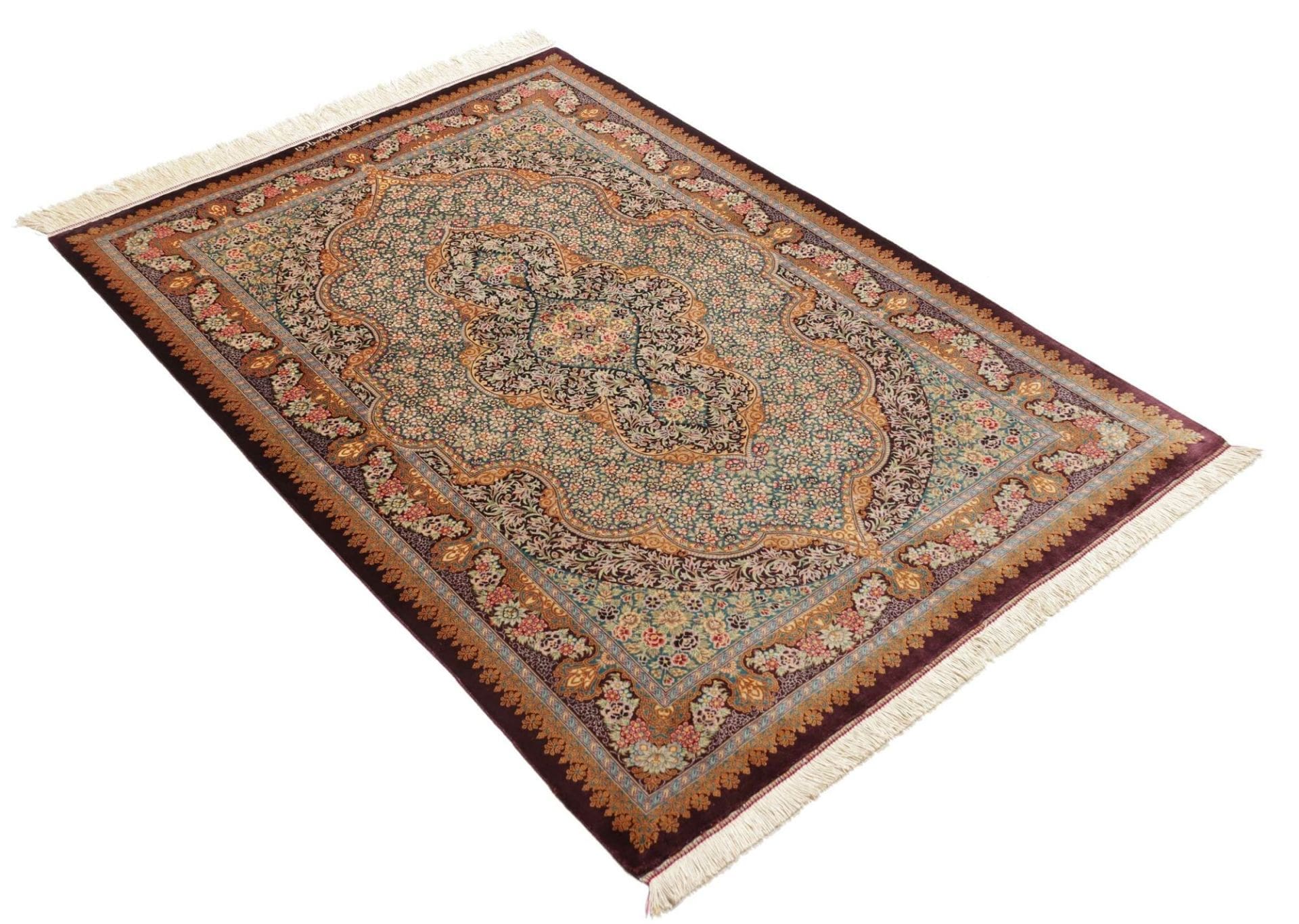 Handgeknüpfter Ghom Perserteppich, 105 × 153 cm, Seide