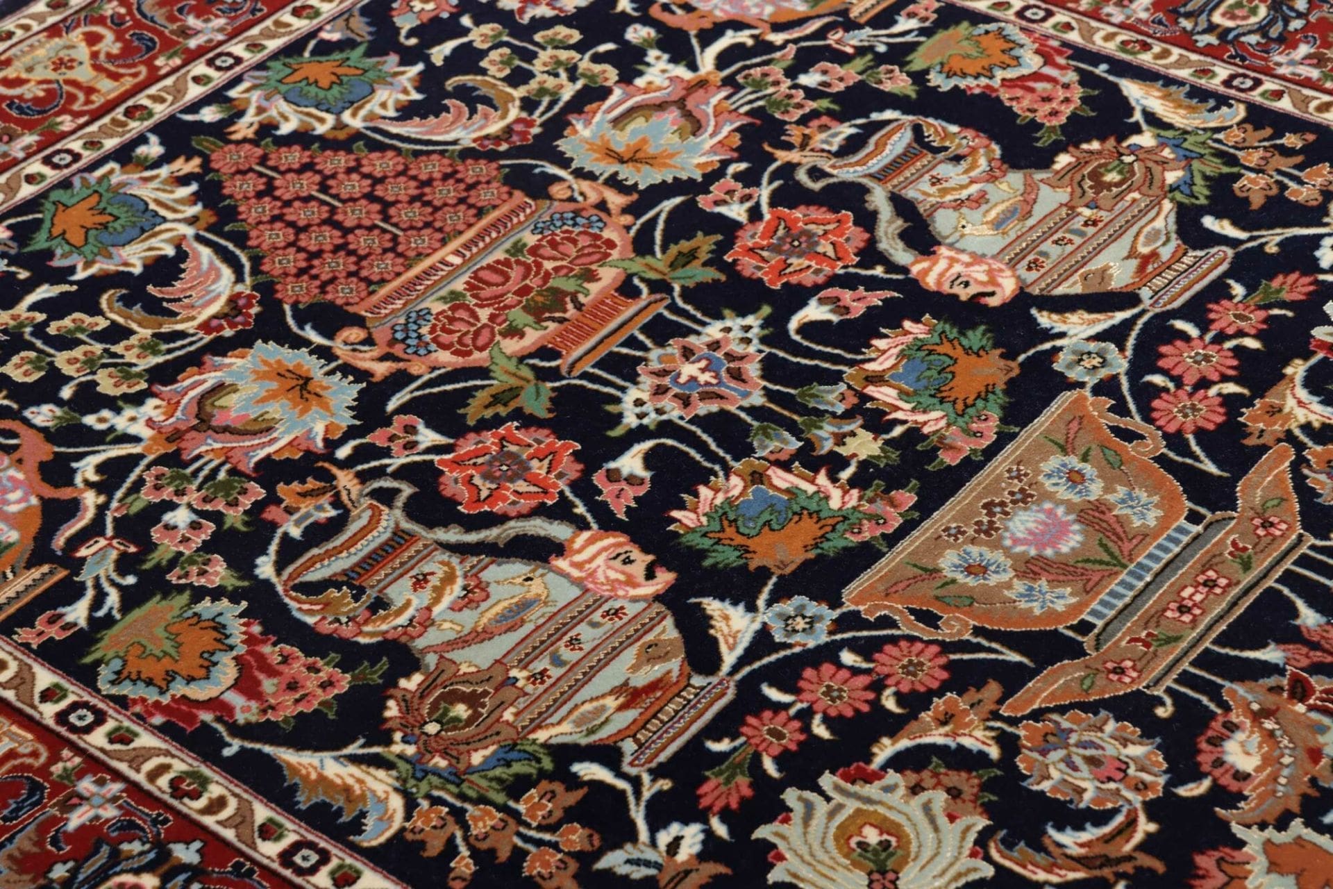 Isfahan Perserteppich aus Iran, 109 × 156 cm