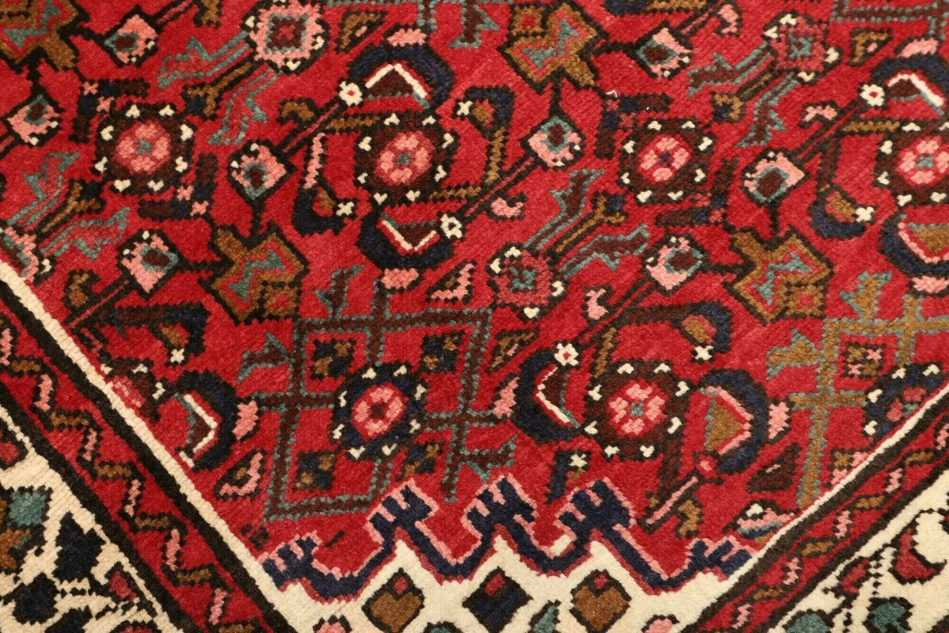 Handgeknüpfter Hamadan Perserteppich 109 × 170 cm