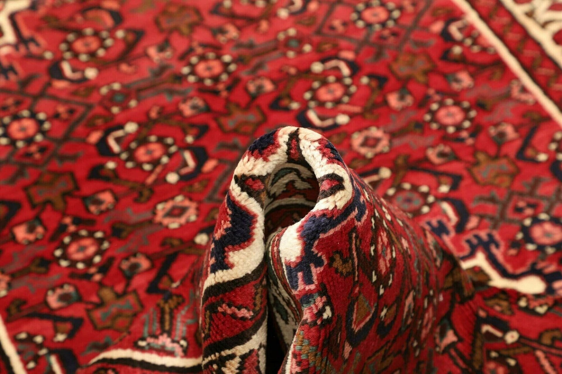 Handgeknüpfter Hamadan Perserteppich 109 × 170 cm
