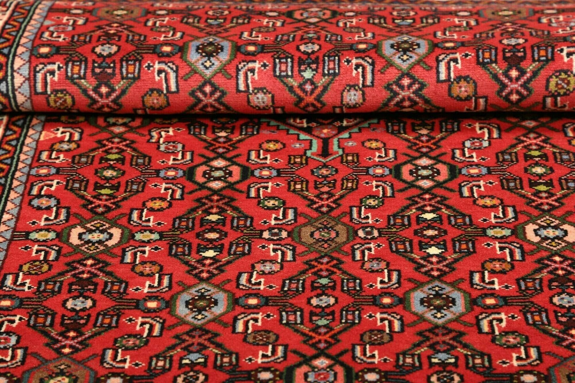Handgeknüpfter Hamadan Herati Perserteppich 104 × 160 cm