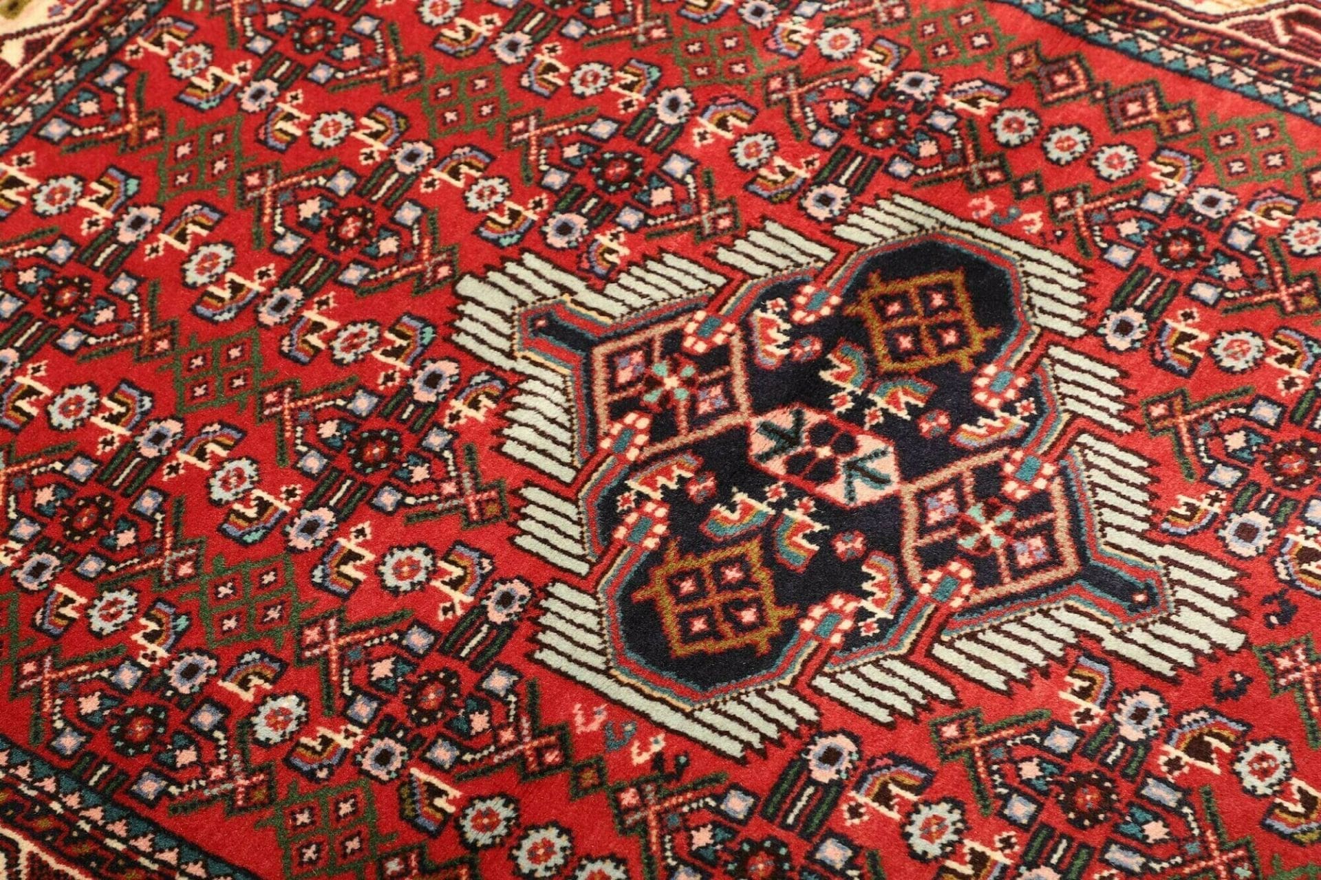 Handgeknüpfter Hamadan Herati Perserteppich 111 × 148 cm