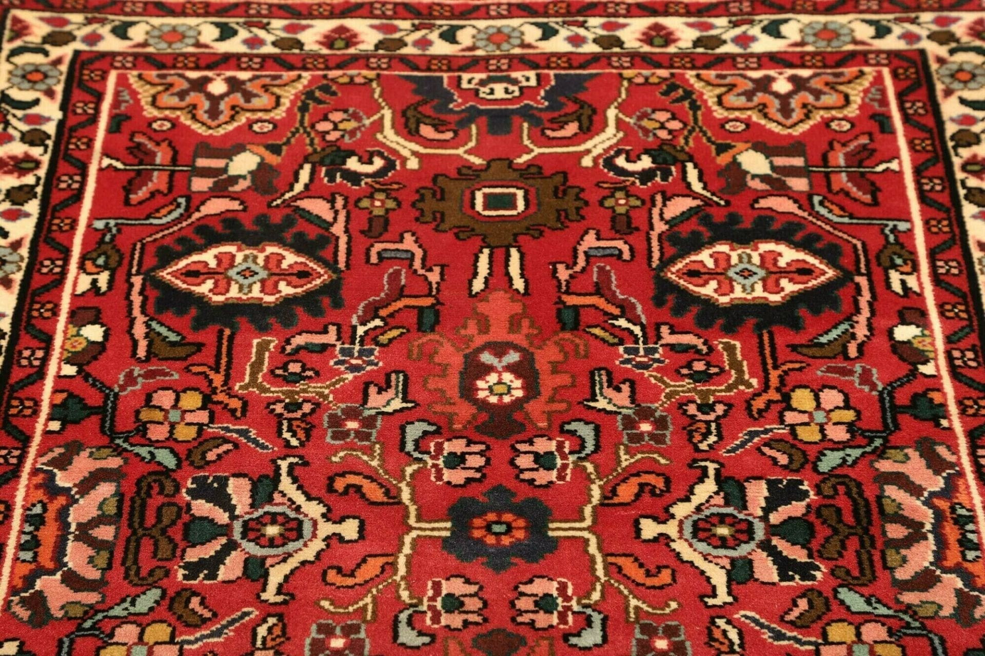 Hamadan Herati Perserteppich aus Iran, 103 × 140 cm