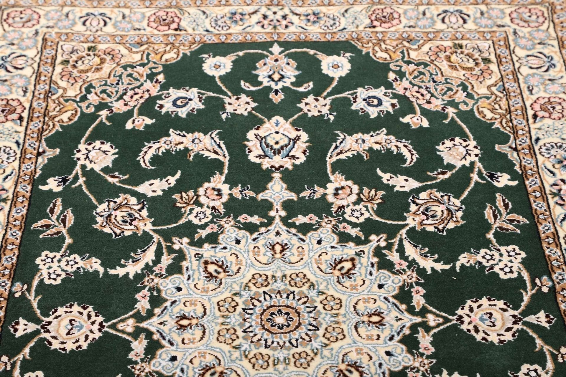 Nain Perserteppich aus Iran, 102 × 153 cm