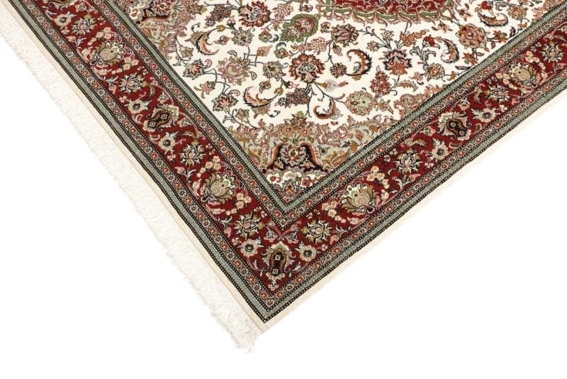 Handgeknüpfter Isfahan Perserteppich, 109 × 158 cm, Wolle & Seide