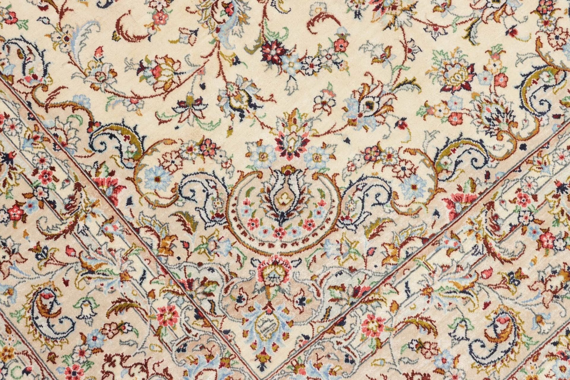 Ghom Perserteppich aus Iran, 102 × 150 cm