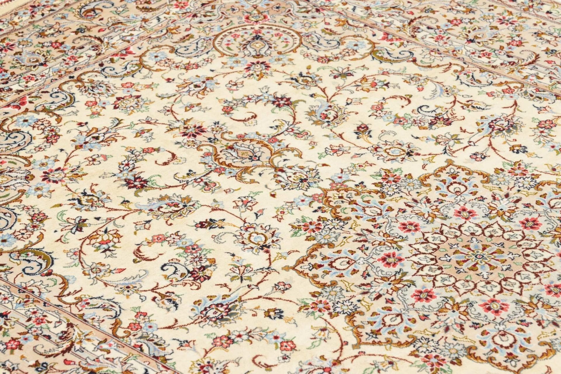 Ghom Perserteppich aus Iran, 102 × 150 cm