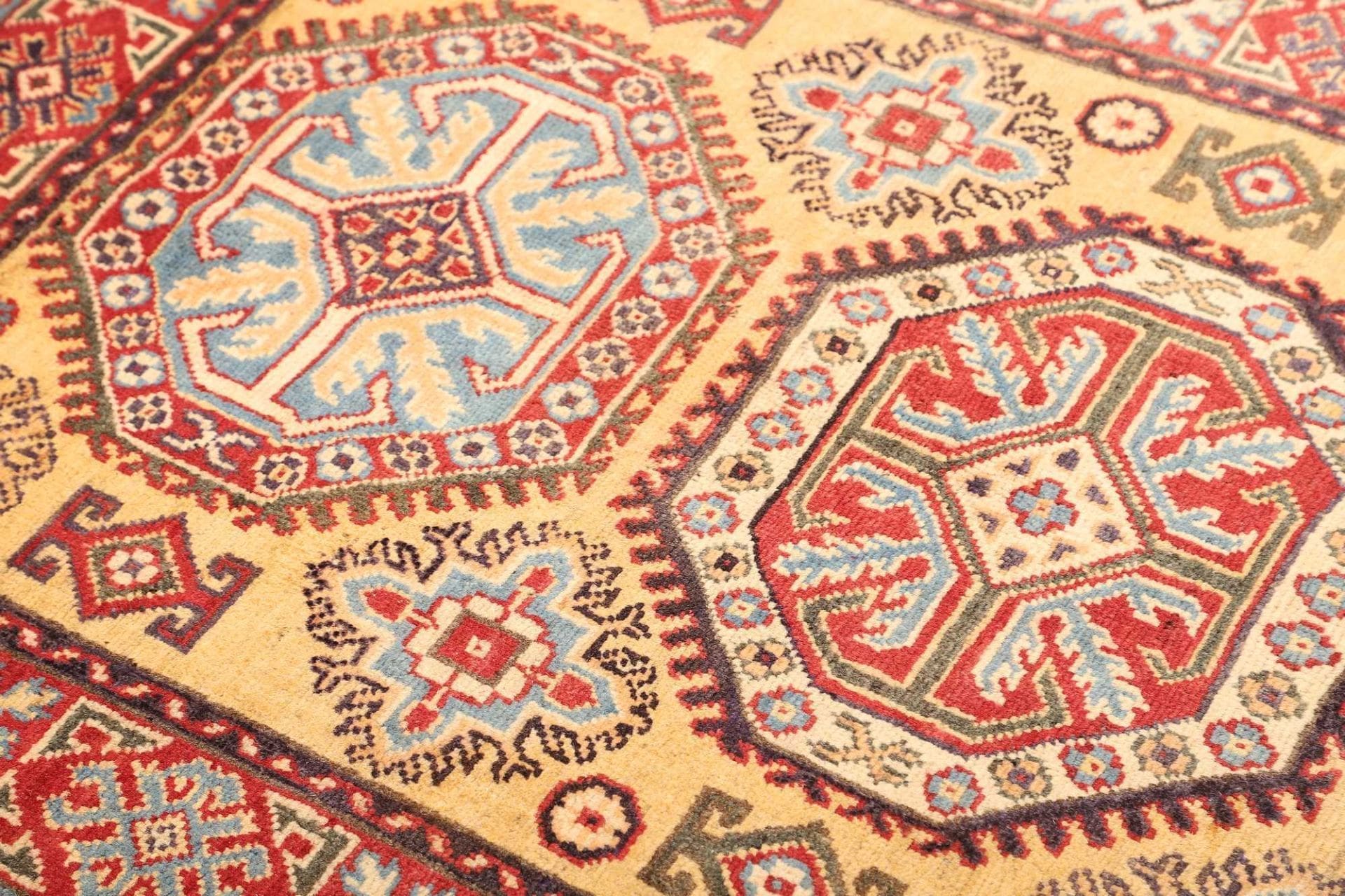 Kazak Orientteppich 103 × 153 cm aus Wolle, handgeknüpft