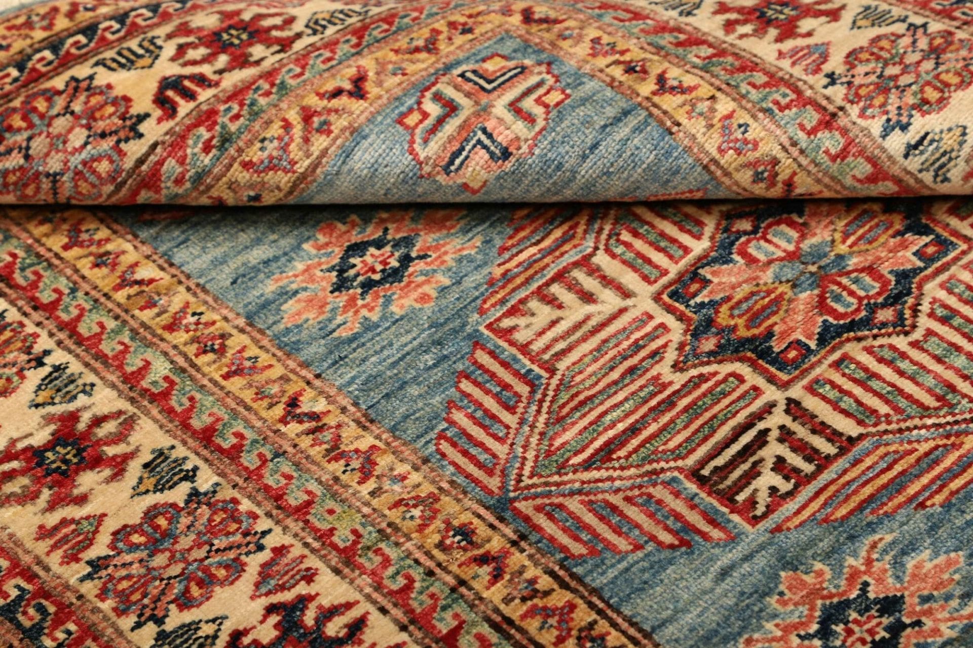 Kazak Orientteppich aus Pakistan, 103 × 134 cm