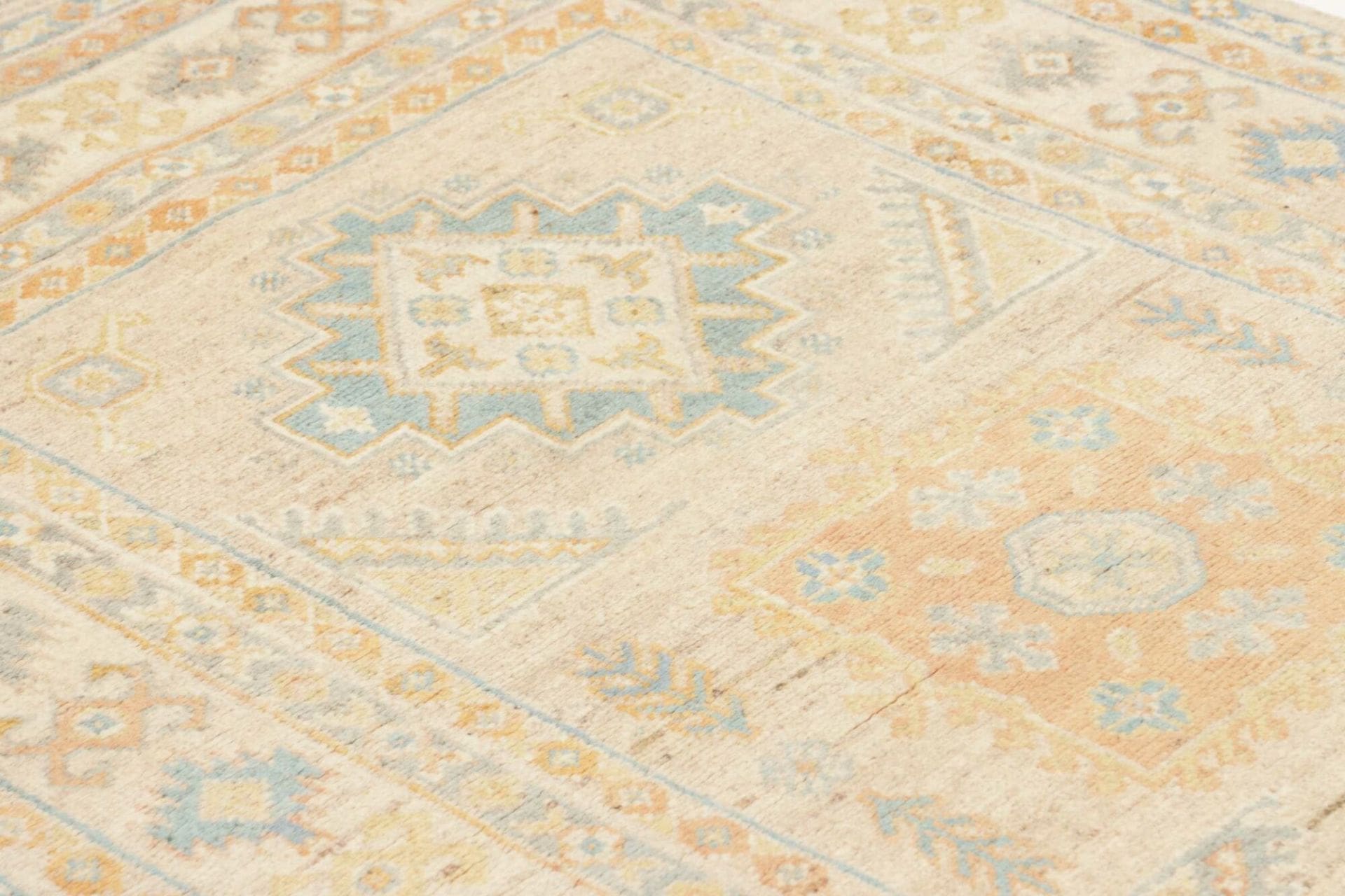Kazak Orientteppich 104 × 148 cm aus Wolle, handgeknüpft